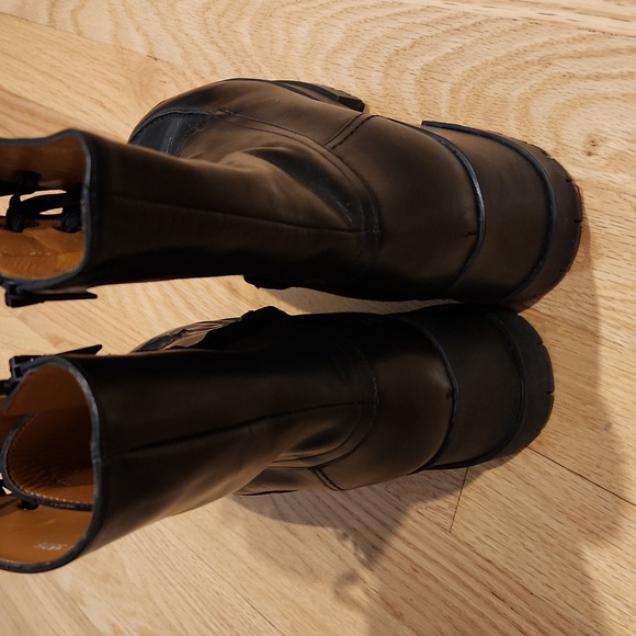 Robert Clergerie black boots, size USA 8.5, FR 39.5. - Picture 5 of 8